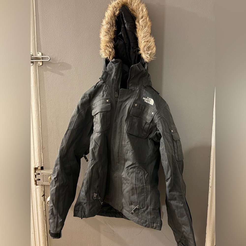 Y2K‎ The North Face Charcoal Jacket with Faux Fur Hood